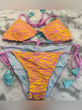NWOT REVERSIBLE Victoria’s Secret Bikini Pink Yellow Zebra Teal Tassel Summer